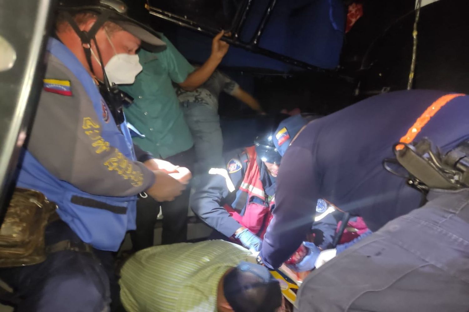 Accidente de autobús en San Cristóbal deja 10 heridos