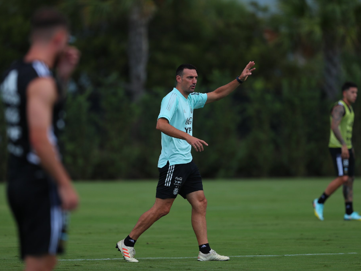 Scaloni define los once para el amistoso con Honduras