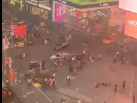 Un adolescente protagonizó un tiroteo en Nueva York y hay al menos tres heridos.