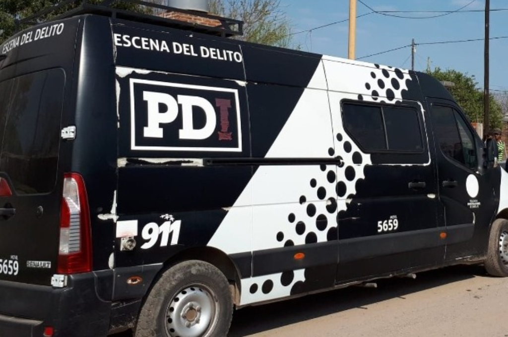 Los detectives siguen buscando al hombre que acompañaba a la mujer aprehendida.