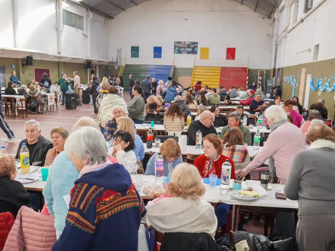 Festejo. Solidario en el almuerzo de la Parroquia Santa María del Carmen