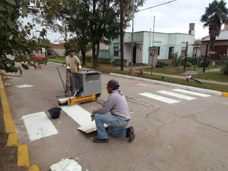 Demarcan sendas peatonales