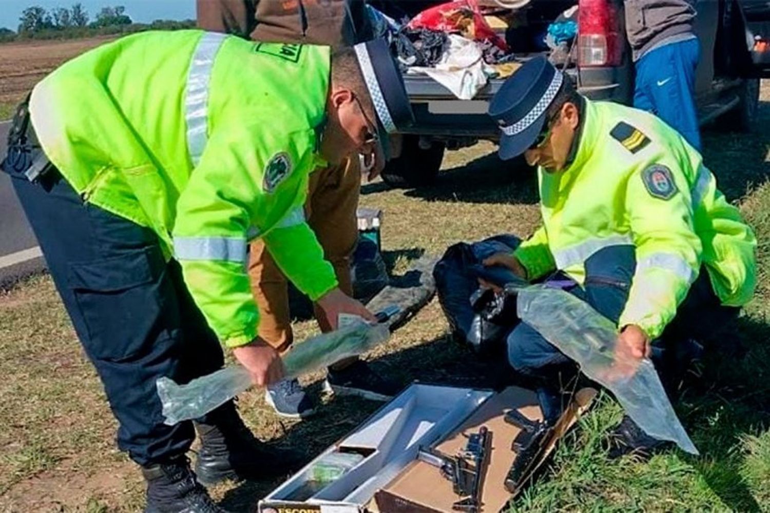 Frustrada caza ilegal: dos turistas fueron detenidos con armas y animales faenados