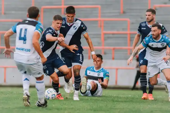 Alvarado vuelve al ruedo ante San Miguel con la obligación de sumar