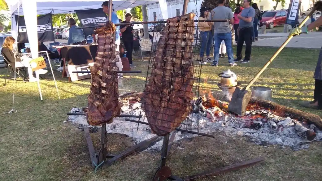 Medio millón de pesos para cada escuela y un fondo para la próxima edición