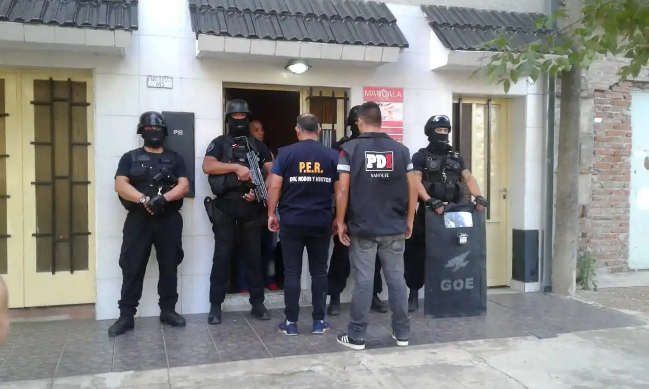 Dos detenidos por robos y tentativas de robo
