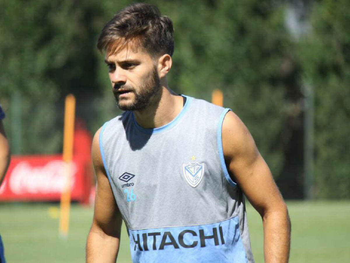 Racing irá en busca de Bouzat