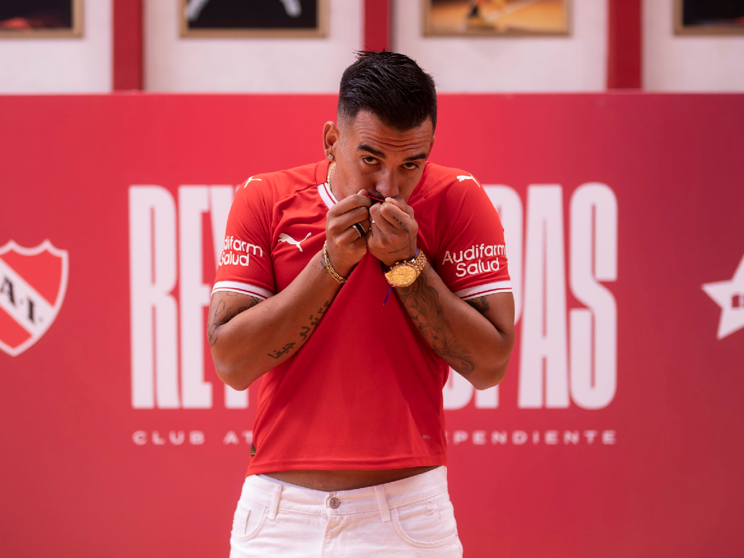 Javier Báez se suma al “Rojo”