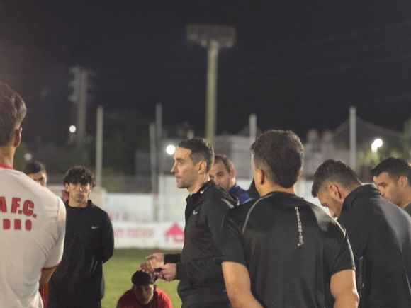 Copa País: con casi todos los jugadores a disposición, Franzoia inició los entrenamientos con práctica de fútbol