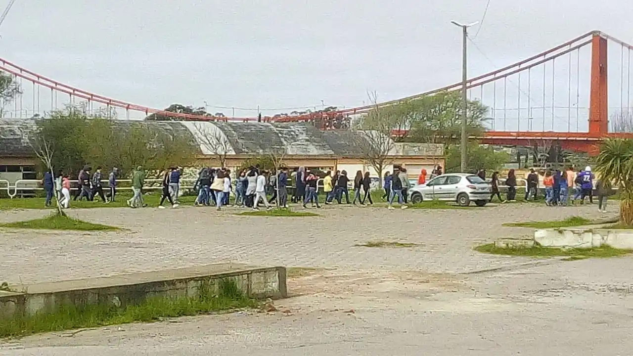 Evacuaron el Complejo Educativo Jesuita Cardiel por amenazas de bombas