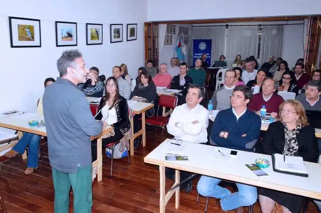 Se realizó capacitación para profesionales del CPCEER
