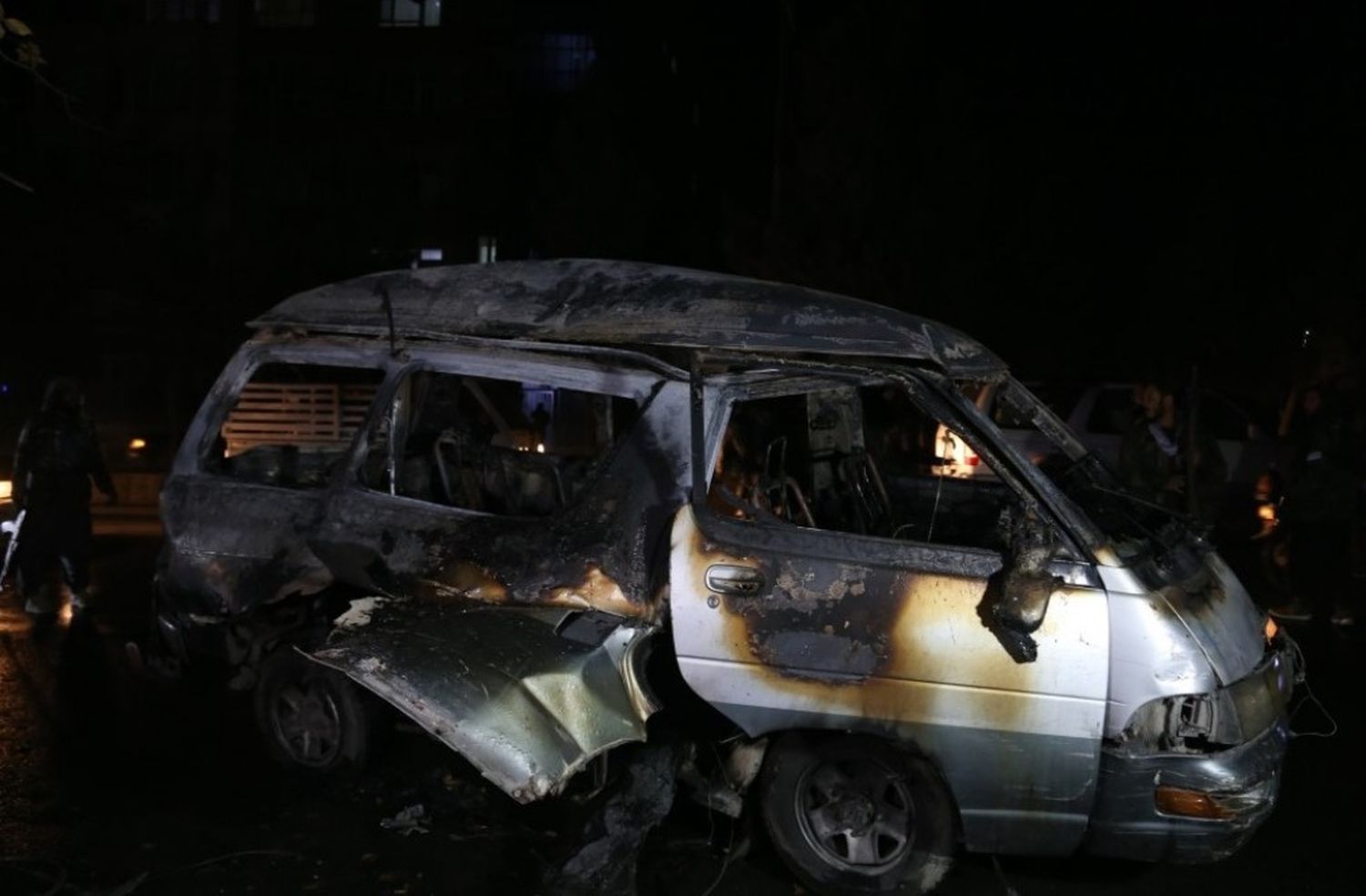 La explosión de un minibús dejó dos muertos y tres heridos en Kabul