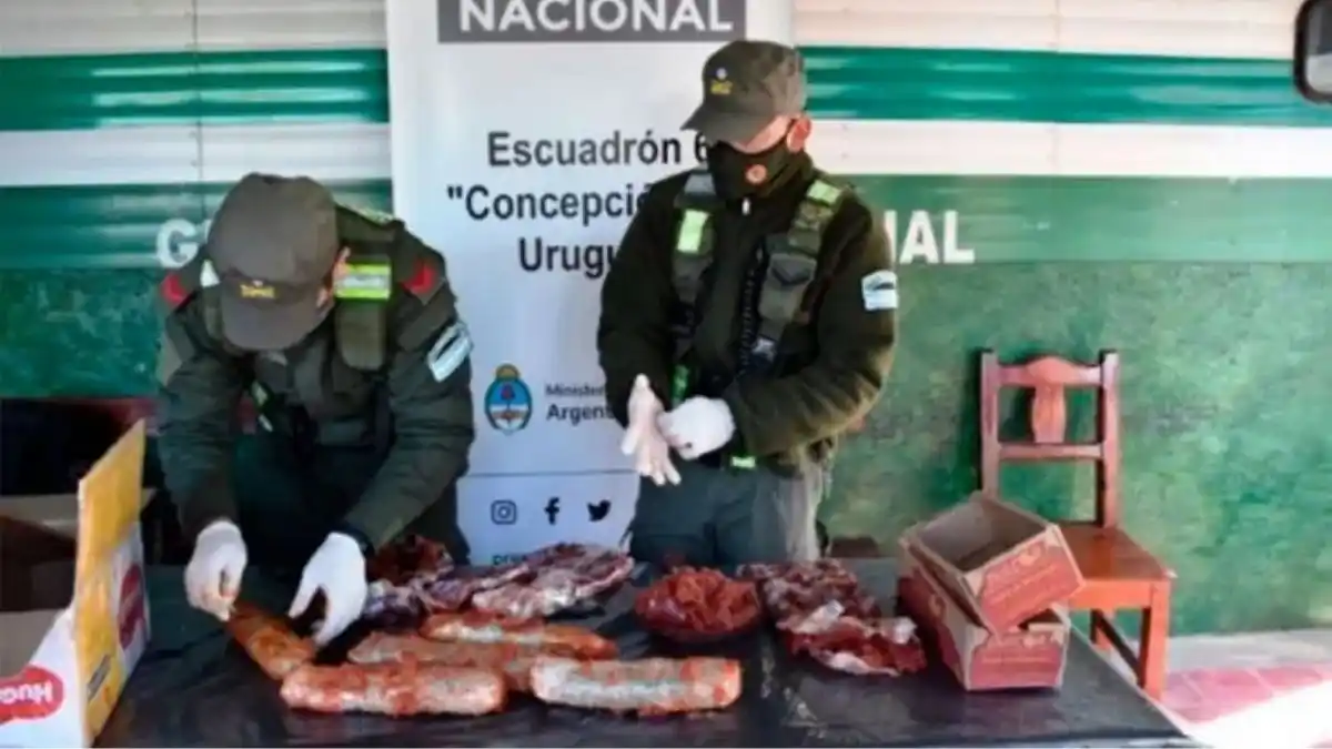 Siete detenidos por transportar marihuana oculta en dulces de membrillo
