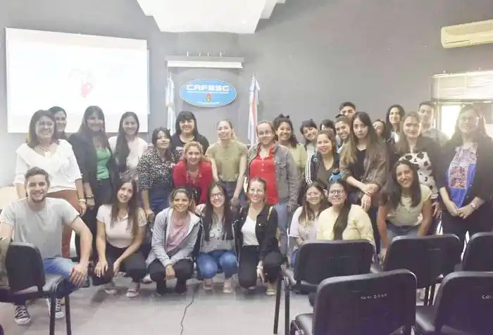 CAFESG y el BECARIO continúan  capacitando a futuros profesores  y chicos entre 6 y 12 años