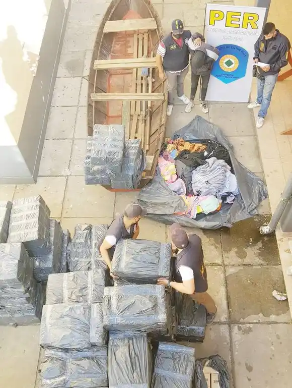 División de Investigaciones realizó un operativo en  el Barrio Carretera La Cruz,  sobre la costa del río