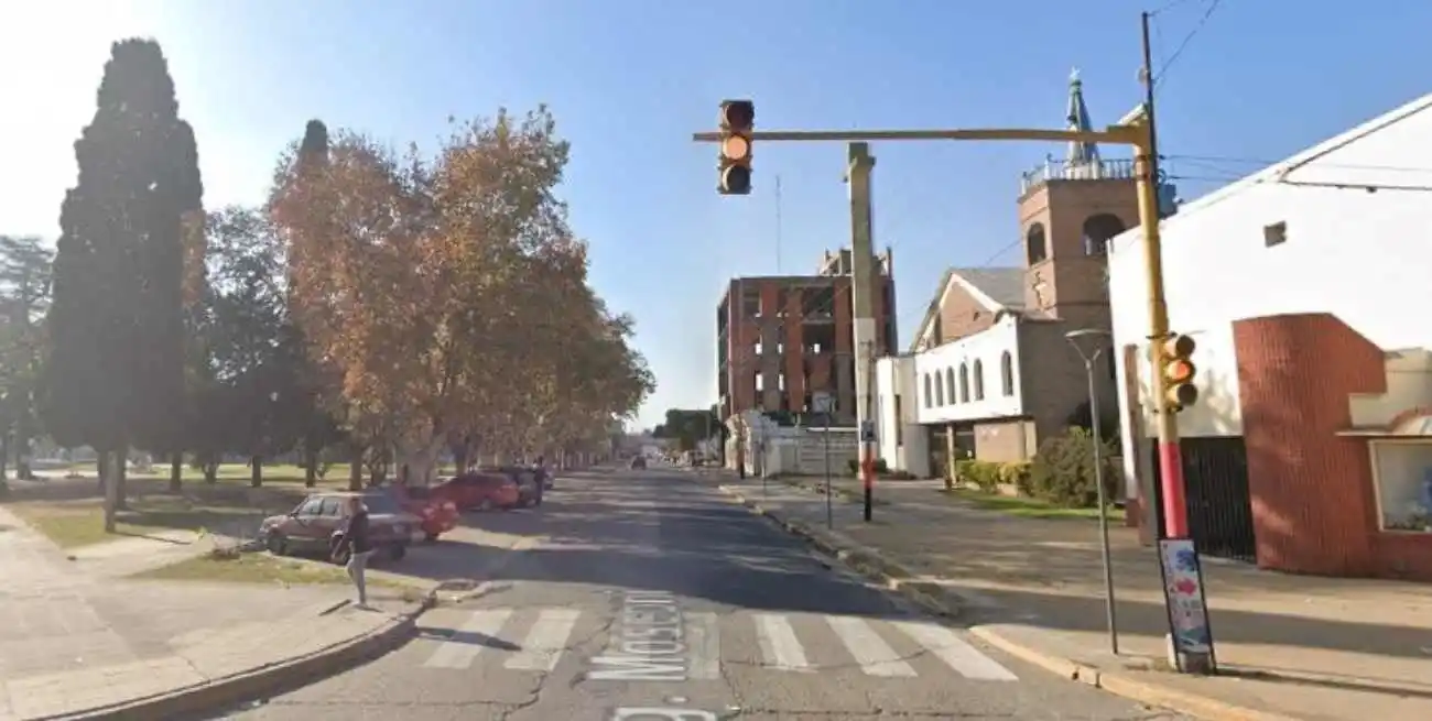 El crimen ocurrió alrededor de las 21:30 en avenida Mosconi al 1600, entre Iriondo y Oppici.