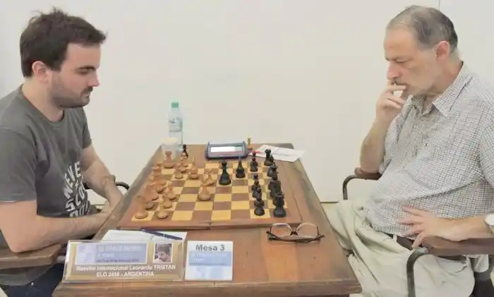 Tristán sigue peleando el título en el Abierto de Villa Ballester