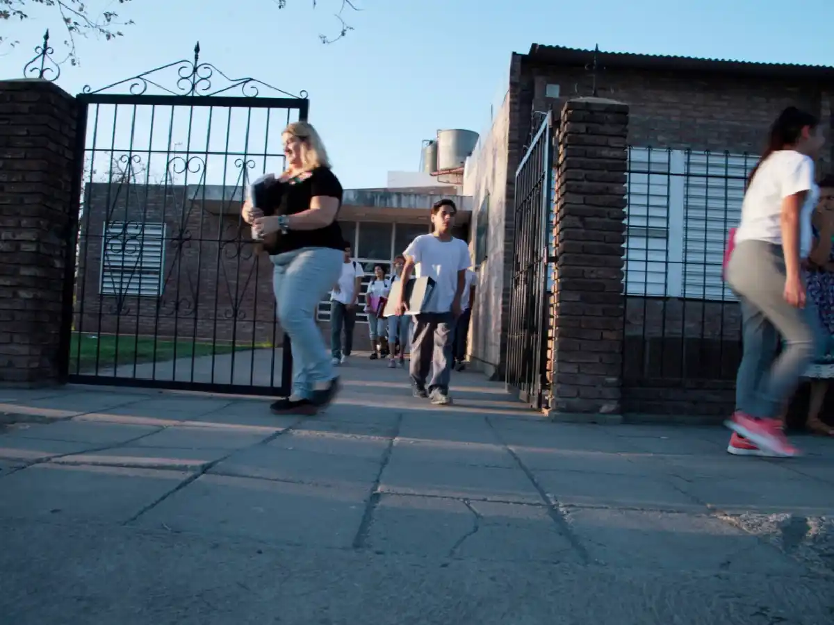 A días del inicio de clases, anunciaron obras para escuelas de Frontera y Josefina