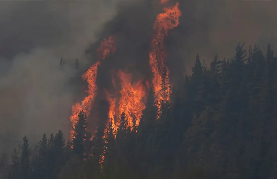 El incendio no cesa en Chubut.
