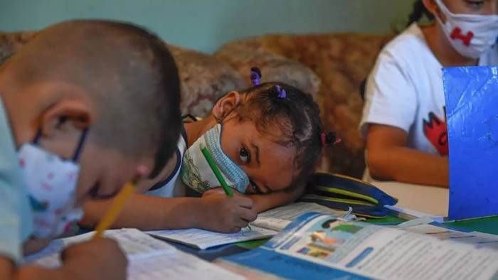 Niños de escuelas de bajos recursos y lo mucho que afectó la Pandemia