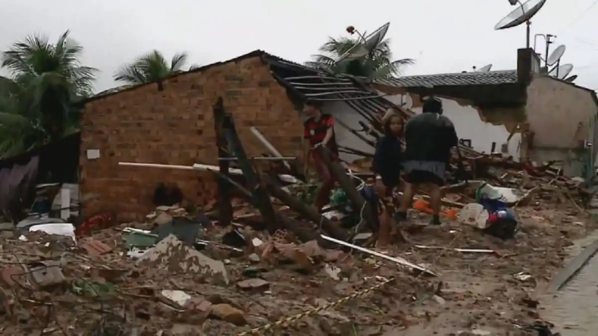 ¡TRAGEDIA EN BRASIL! Van 34 muertos a causa de las lluvias