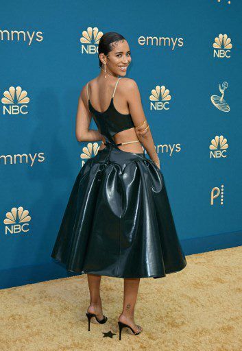 Jasmin Savoy Brown a su llegada a la ceremonia de los Emmy. Foto AFP
