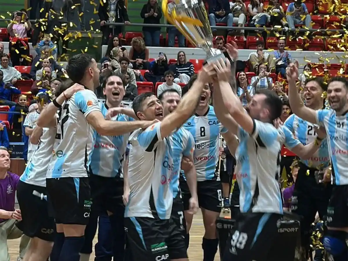 La Selección argentina de hockey sobre patines se quedó con la Copa de las Naciones de Montreux.  Foto: Comité Nacional Técnico de HockeY