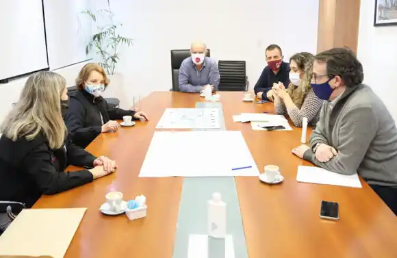 Lanús: Chiche Duhalde, tras polémicos dichos, se reunió con Grindetti con foco en la asistencia social