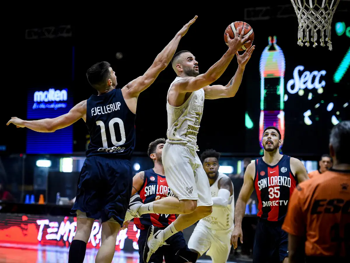 LNB: Bertone se alejó de Instituto