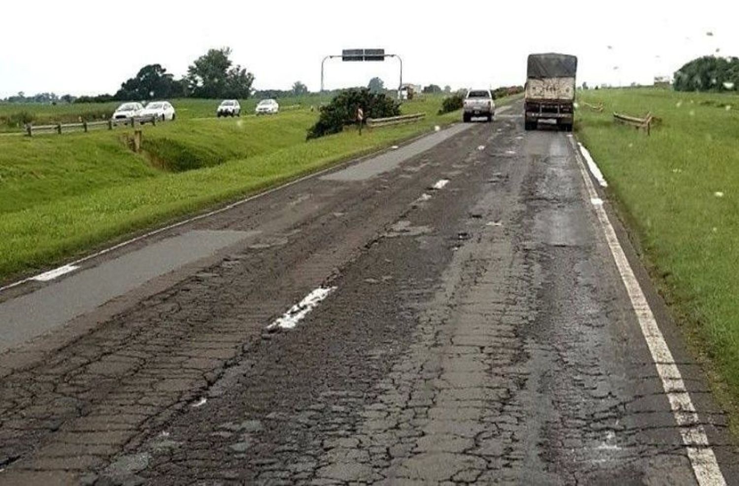 Por el mal estado de la autopista Rosario Córdoba piden que no se cobre peaje