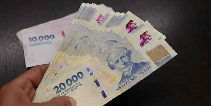 dinero billetes bono jubilados