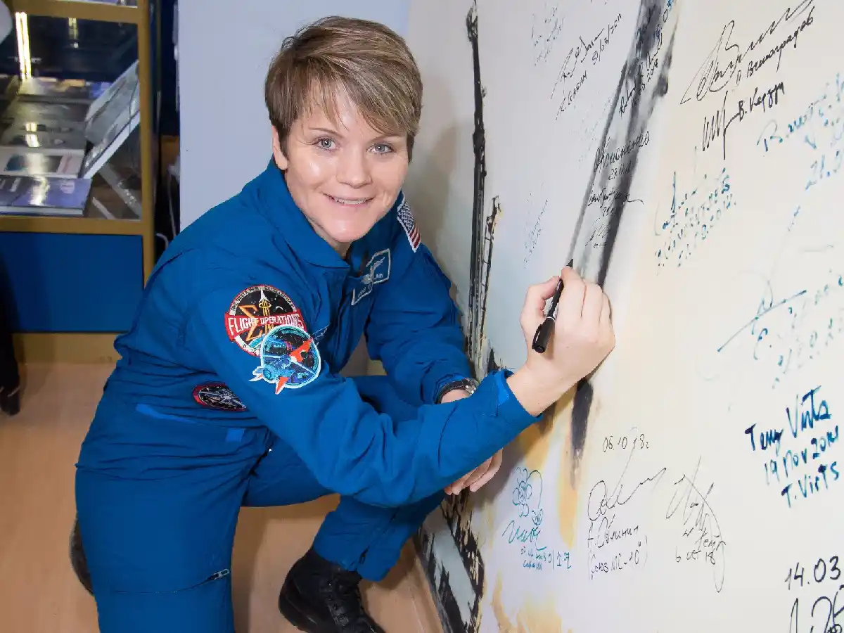 La Nasa justificó la falta de trajes para mujeres que  impedirá la primera caminata lunar femenina