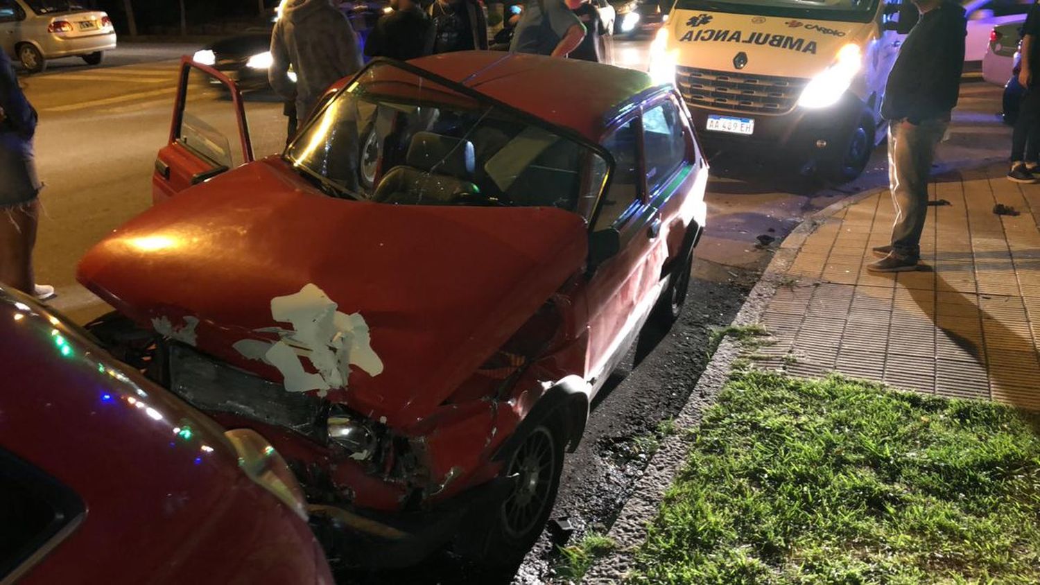 Mar del Plata: Evadió control de alcoholemia, chocó a un inspector de tránsito, se fugó y fue detenido