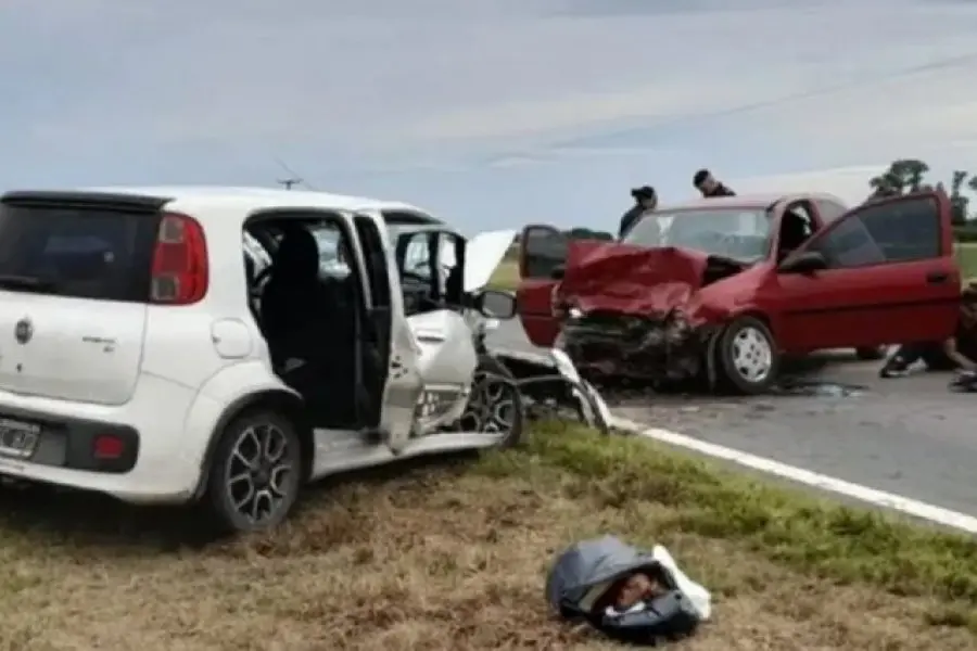 Choque frontal y letal en Rojas: murió un bebé recién nacido y sus padres luchan por su vida