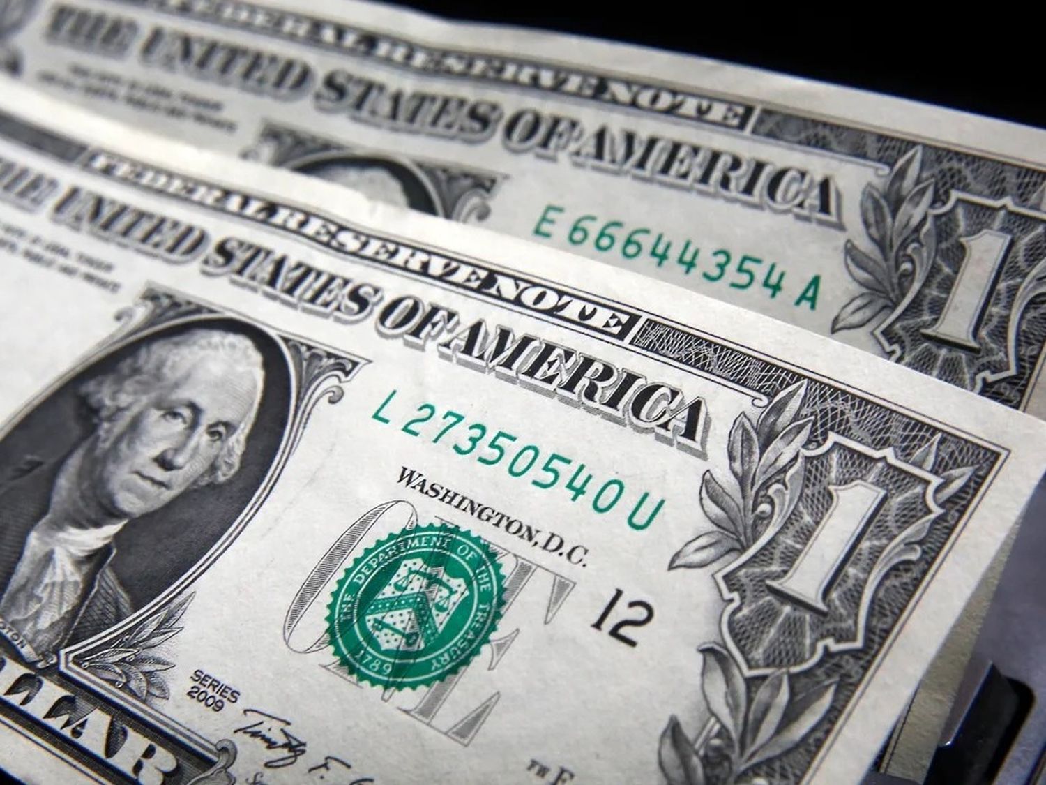 El dólar blue anotó la mayor suba diaria del año y la brecha alcanzó el 25 por ciento