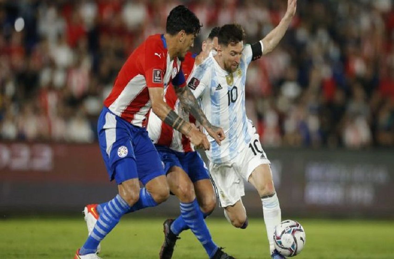 Argentina empató ante Paraguay en Asunción y sostuvo el invicto de selecciones más largo del mundo