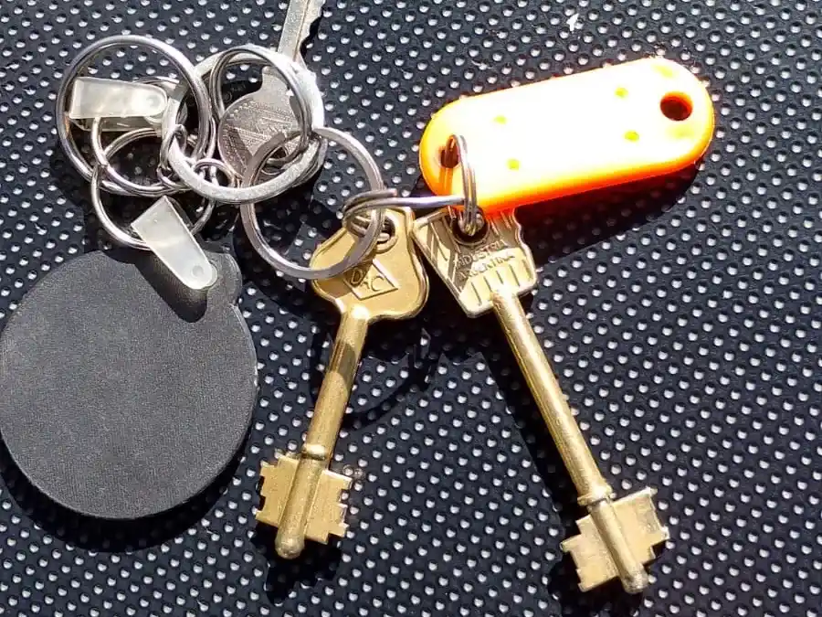 Llaves encontradas en la vía pública
