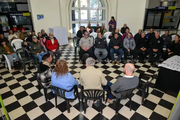 Chascomús: Reconocimiento y exención de tasas para soldados conscriptos bajo bandera de Malvinas