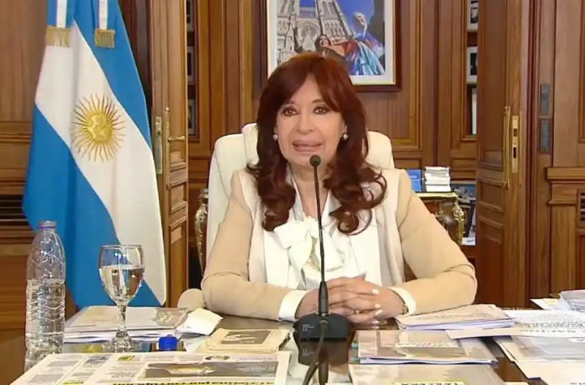 Cristina Kirchner volvió a cuestionar a los fiscales: «Esto demuestra las mentiras de Luciani y Mola»