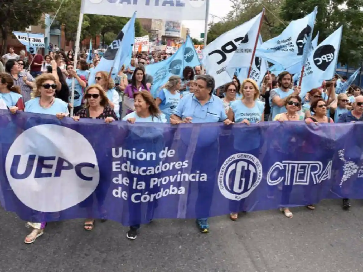 Desde la Uepc no descartaron adherir a un paro de Ctera