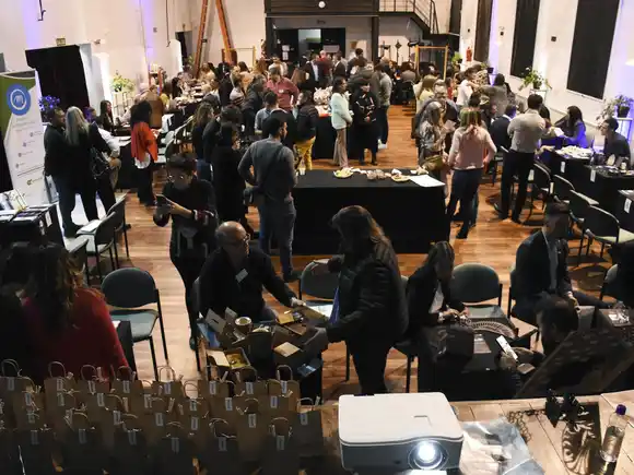 Comienza la etapa de rediseño de la nueva marca de Manos Entrerrianas