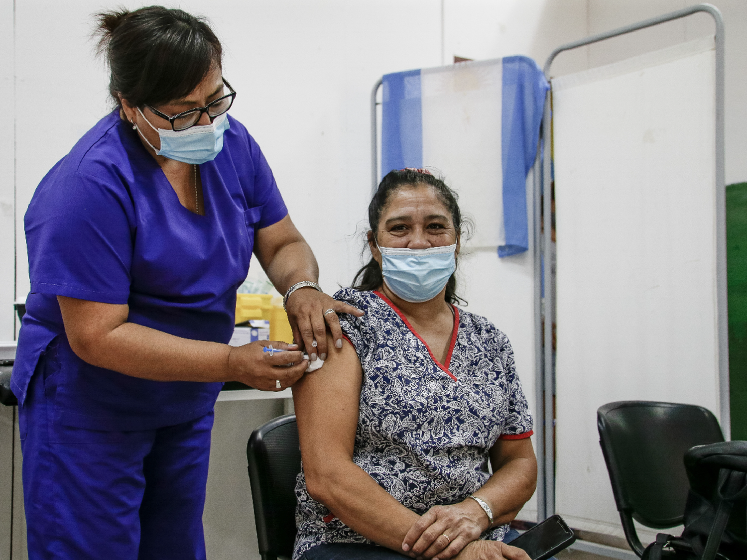 El coronavirus no afloja: 118.171 nuevos casos y otras 161 muertes en las últimas 24 horas