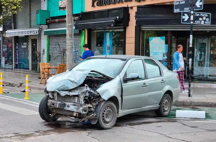Choque y vuelco: "No han llegado a la velocidad a la que deben venir en la intersección"