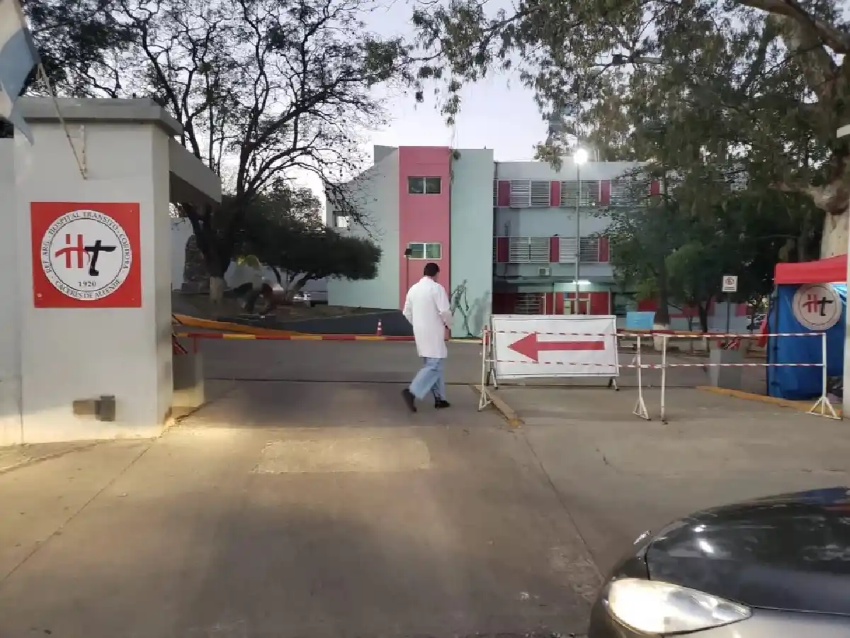 Córdoba, confirman caso positivo de una profesional en hospital Tránsito Cáceres de Allende