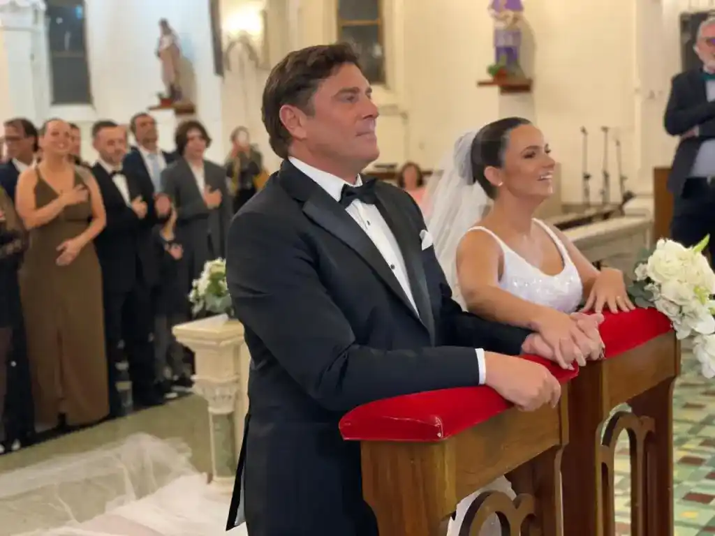 Matías Alé y Martina Vignolo se casaron por iglesia en Mar del Plata.