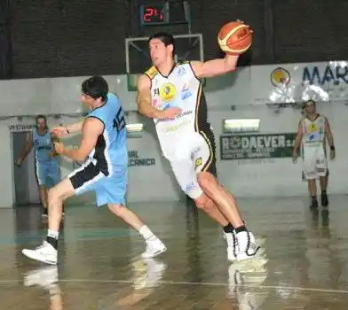 Central Entrerriano sumó al pivote Pablo Walter