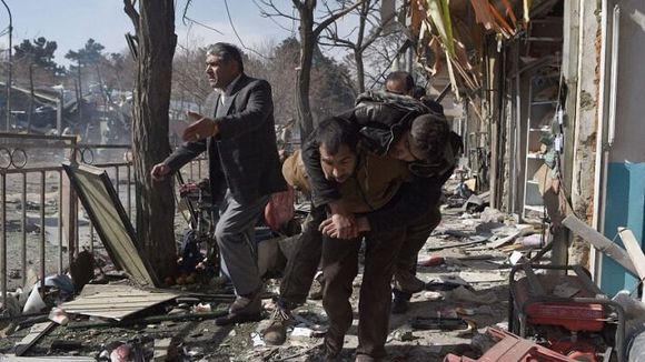 ¡HORROR EN KABUL! Aumentan a 85 los muertos y hay más de 160 heridos en el doble atentado del aeropuerto