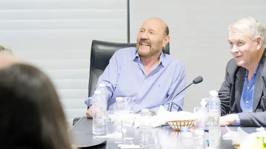 El tesoro provincial aportará fondos para que
municipales reciban el bono extraordinario