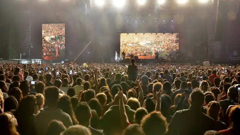 Autorizan el aforo al 100% solo para quienes tengan las dos dosis