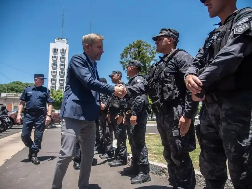 Disponen una mejora salarial para la Policía y el Servicio Penitenciario de Entre Ríos